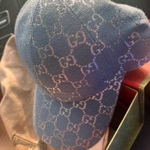 GG lame baseball hat